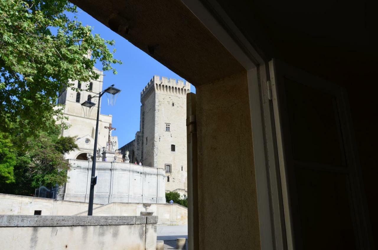 Apartament Face Au Palais Des Papes Awinion Zewnętrze zdjęcie