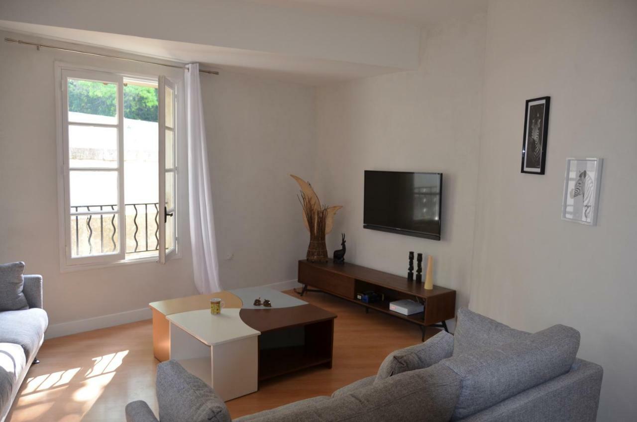 Apartament Face Au Palais Des Papes Awinion Zewnętrze zdjęcie