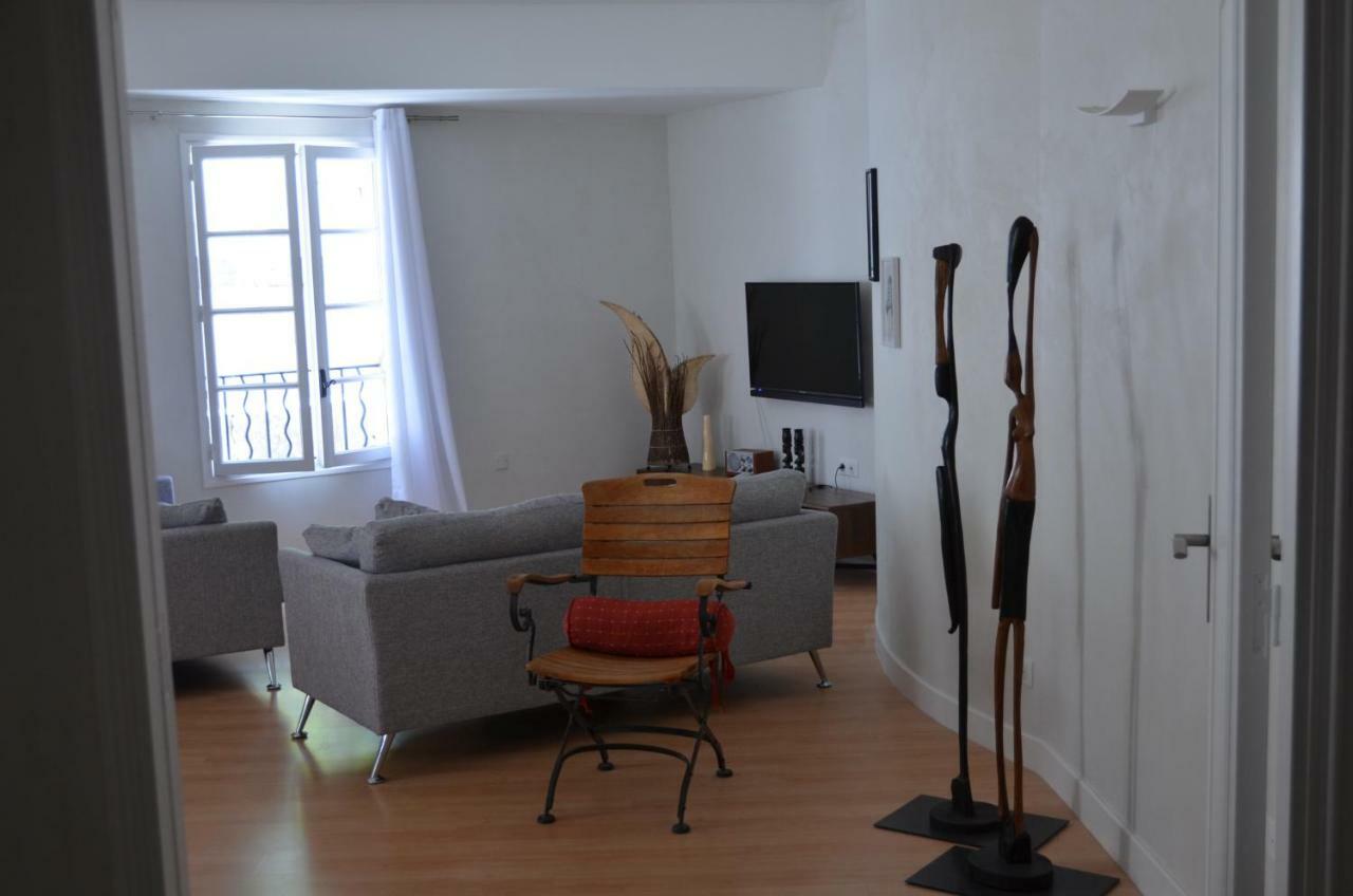 Apartament Face Au Palais Des Papes Awinion Zewnętrze zdjęcie