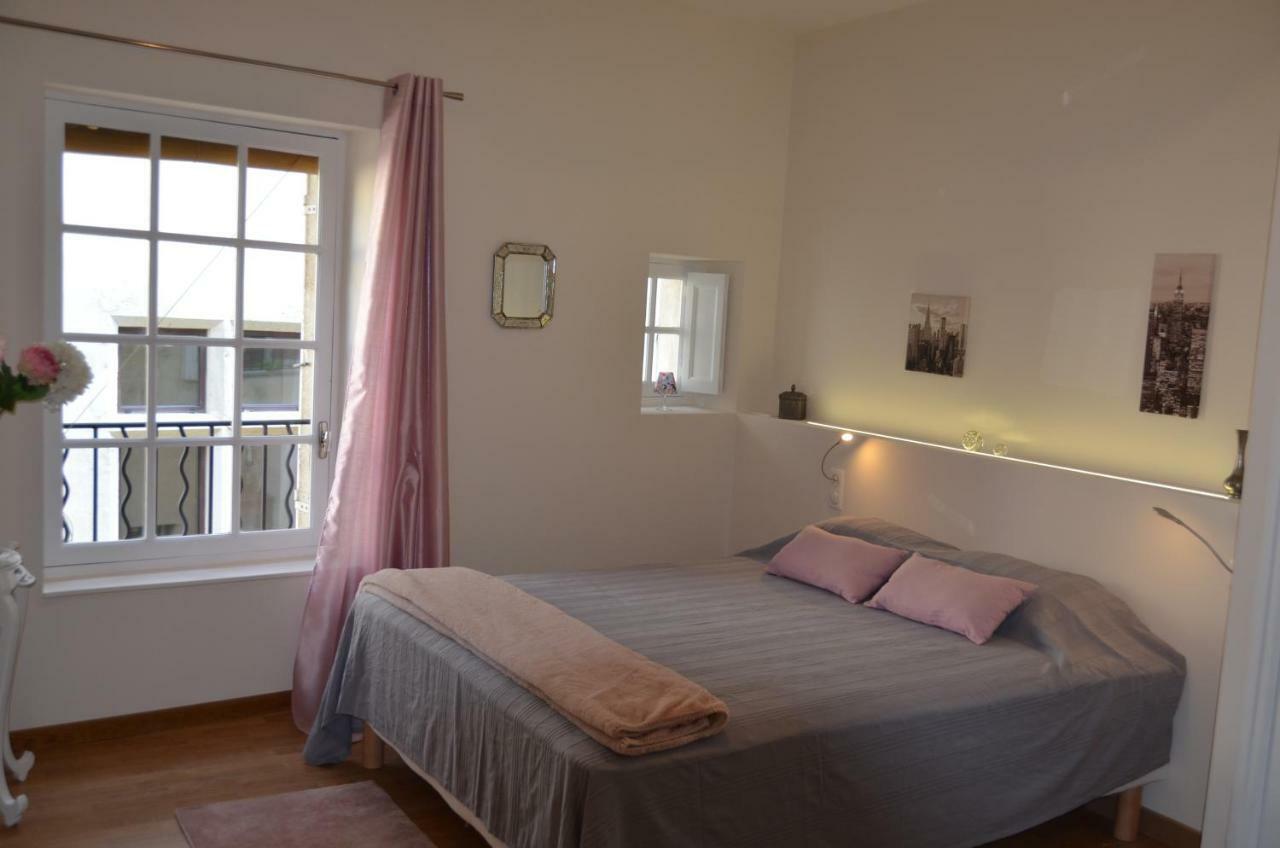 Apartament Face Au Palais Des Papes Awinion Zewnętrze zdjęcie